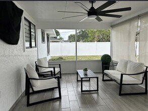 2197 SE Shelter Dr in Port St. Lucie, FL - Building Photo - Building Photo