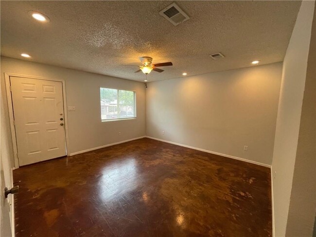 7712 Elderberry Dr in Austin, TX - Building Photo - Building Photo