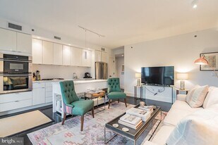 1011 M St NW in Washington, DC - Building Photo