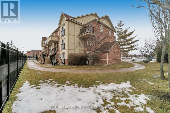 2265 Bur Oak Ave in Markham, ON - Building Photo - Building Photo