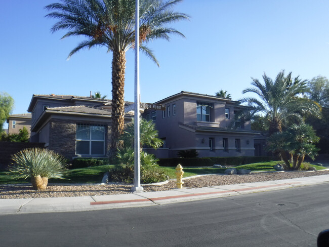 1701 Cypress Manor Dr in Henderson, NV - Building Photo - Building Photo