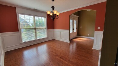 105 Fortune Way in Bonaire, GA - Building Photo - Building Photo