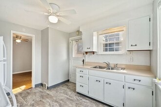 228 Highland Ave in East Pittsburgh, PA - Building Photo - Building Photo