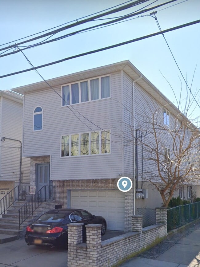 property at 91 Oliver St