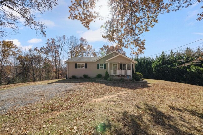 property at 124 Zeb Grindstaff Rd