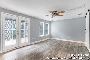 527 Fulton Ave in San Antonio, TX - Building Photo - Building Photo