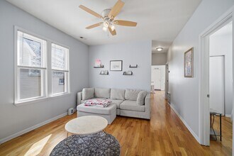 3645 W McLean Ave in Chicago, IL - Building Photo - Building Photo