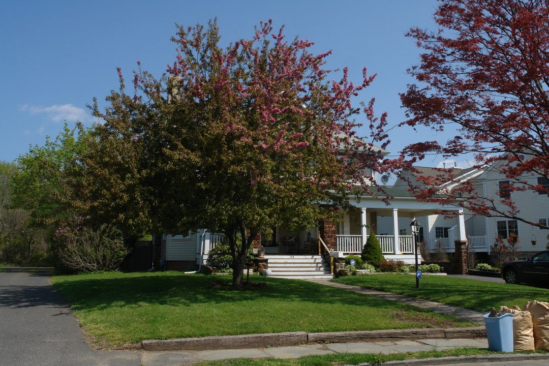 125 Morris Ave in Long Branch, NJ - Building Photo