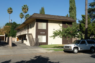 14109 Delano St in Van Nuys, CA - Building Photo - Building Photo