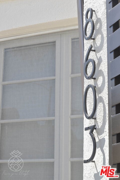 8603 Whitworth Dr in Los Angeles, CA - Building Photo - Building Photo