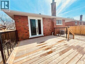 38 Warren Ave in Hamilton, ON - Building Photo - Building Photo