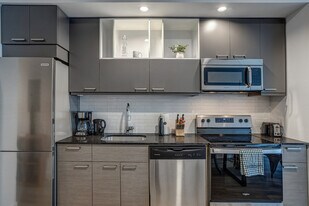 375 Rue de la Concorde, Unit SI ID1353183P in Montréal, QC - Building Photo