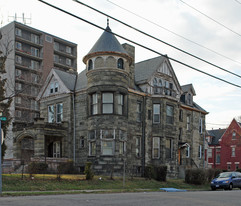 835 Beecher St Apartments