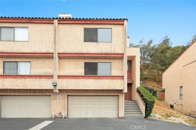 1040 S Garfield Ave in Monterey Park, CA - Building Photo - Building Photo