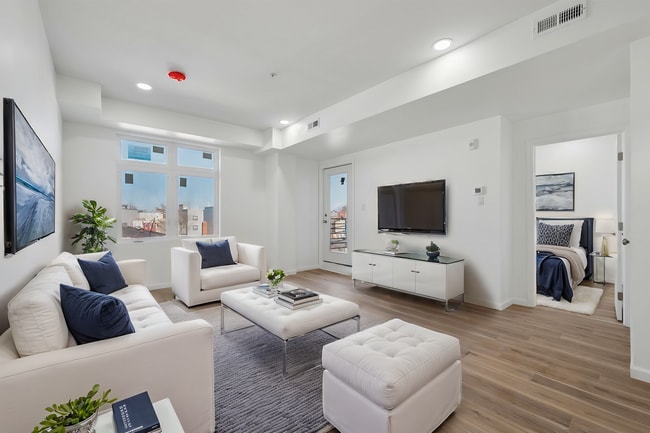 4512 Lancaster Ave in Philadelphia, PA - Building Photo - Building Photo