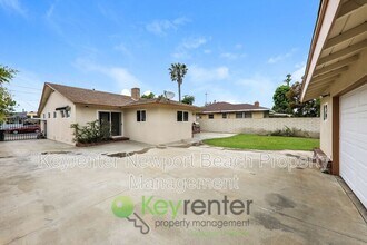 577 N Pine St in Orange, CA - Building Photo - Building Photo