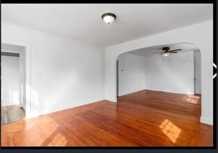 294 Rhode Island Ave, Unit 1 in Woonsocket, RI - Foto de edificio - Building Photo