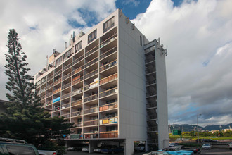 King Terrace Apartments in Honolulu, HI - Building Photo - Building Photo