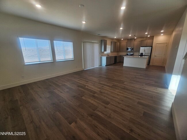 6198 Lazy Mdw Wy in Sparks, NV - Building Photo - Building Photo