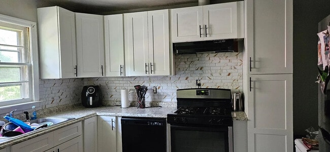 property at 102 Batiste Garden Cir