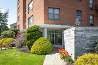 1541 Lemoine Ave in Fort Lee, NJ - Foto de edificio - Building Photo