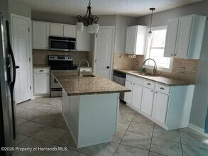 6289 Freeport Dr in Spring Hill, FL - Building Photo - Building Photo