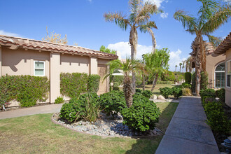 79710 Mission Dr E in La Quinta, CA - Building Photo - Building Photo