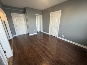 3420 W Irving Park Rd in Chicago, IL - Building Photo - Building Photo