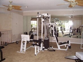 5434 Zelzah Ave in Los Angeles, CA - Building Photo - Building Photo