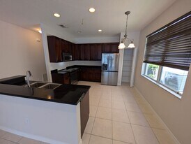 14239 Lake Live Oak Dr in Orlando, FL - Building Photo