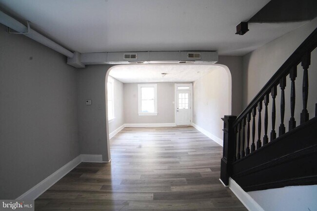 4215 Old Frederick Rd photo'