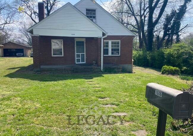 property at 1606 Sharpe Ave