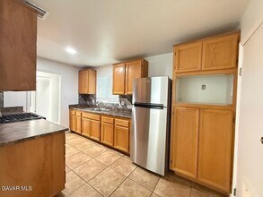 38638 31st St E in Palmdale, CA - Building Photo - Building Photo