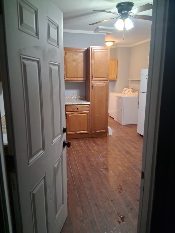 15 School St, Unit 1 in Livermore Falls, ME - Building Photo - Building Photo