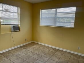 914 4th St in West Palm Beach, FL - Building Photo - Building Photo