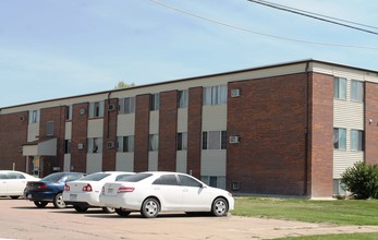 Northwest Place in Lexington, NE - Building Photo - Other