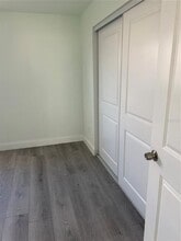 11425 1st St E in Treasure Island, FL - Building Photo - Building Photo