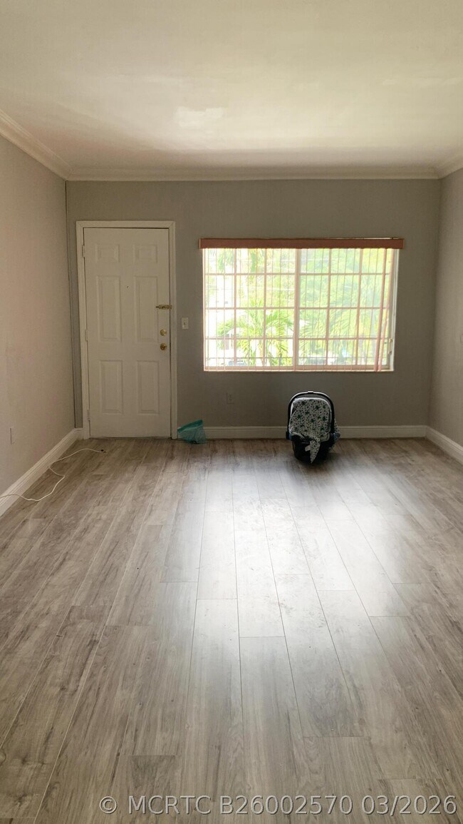 property at 555 SW 16th Ave