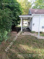 120 E State St in Corunna, MI - Building Photo