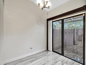 4182 S Pine Island Rd in Davie, FL - Building Photo - Building Photo