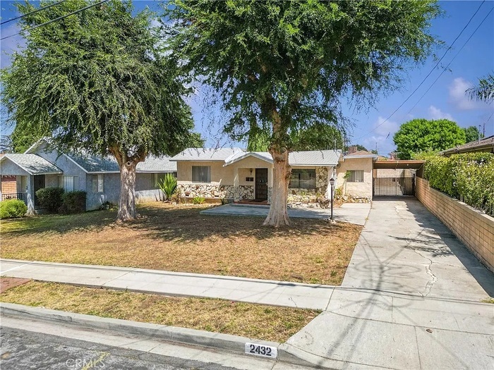 2432 Florentina Ave in Alhambra, CA - Building Photo