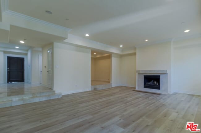 132 Crescent Dr in Beverly Hills, CA - Building Photo - Building Photo