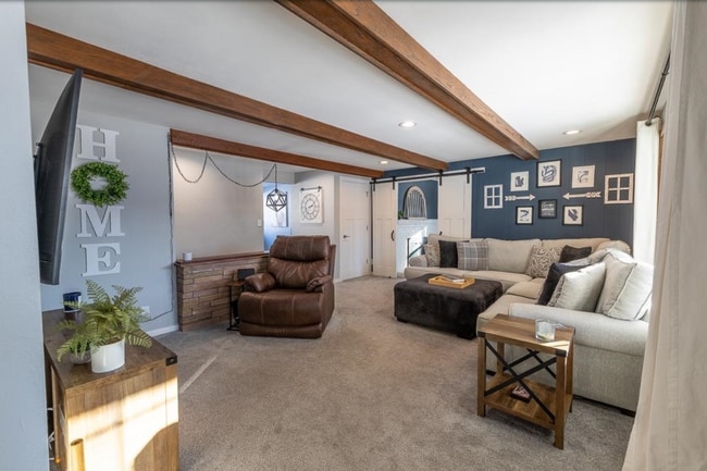 233 Matthew St in Kimberly, WI - Foto de edificio - Building Photo