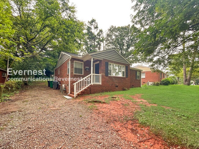 property at 3400 Bonaire Dr