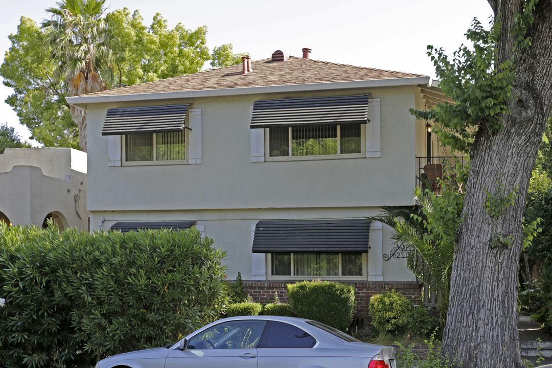 Lissa Mary Apartments in Sacramento, CA - Foto de edificio