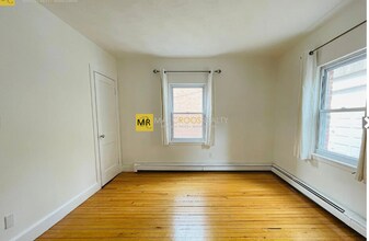 20 Shanley St, Unit 2R in Boston, MA - Building Photo - Building Photo