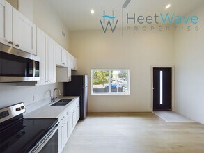 5071 72nd St in San Diego, CA - Building Photo - Building Photo