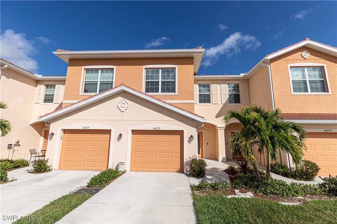 8875 Via Isola Court in Ft. Myers, FL - Building Photo