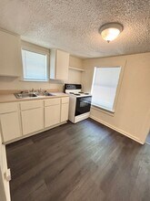 1328 Lowell St in Tallahassee, FL - Building Photo - Building Photo
