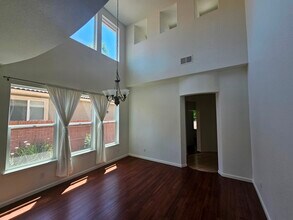 1264 Berry Creek Rd in West Sacramento, CA - Building Photo - Building Photo